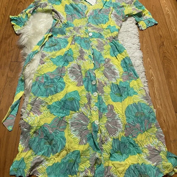 FAITHFULL THE BRAND Rafa Midi Dress in Lera Floral - Picture 14 of 14